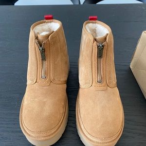 UGG - Nuemel Zip Platform Boot